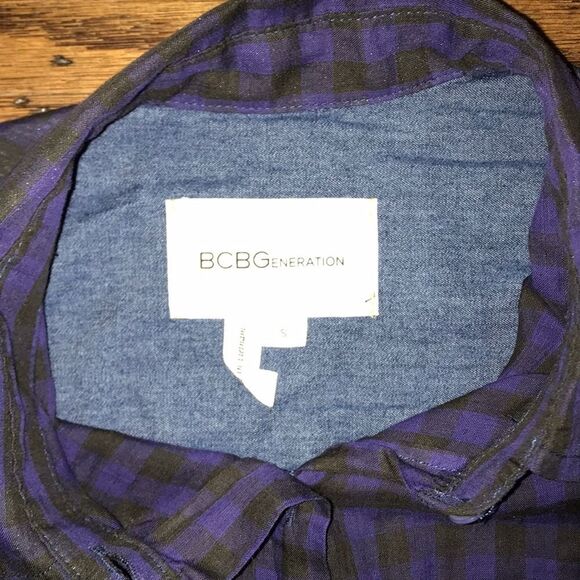 BCBGeneration Plaid Button blouse Blue/Black SZ S - Picture 3 of 6